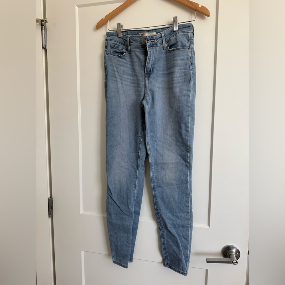Signature by Levi Strauss Mid-Rise Skinny Jeans in Light Blue
